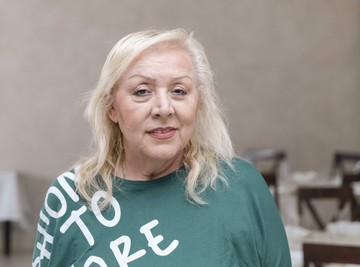 "ALA BIH TE JA..." Zorica Marković otkrila šta se dešavalo sa POZNATIM GLUMCEM IZA KULISA "Tesne kože" - detalji zatekli javnost! 