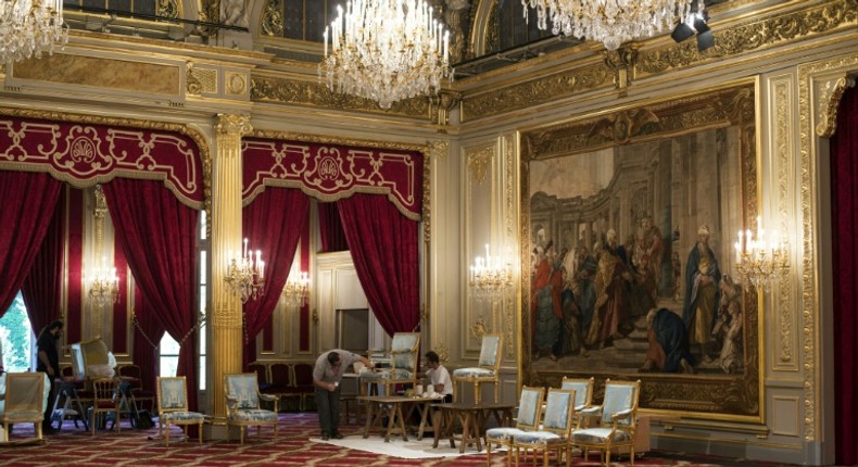 The institution charged with restoring and supplying France's gilded handmade furniture has been rocked by a report claiming staff work only a third of the year