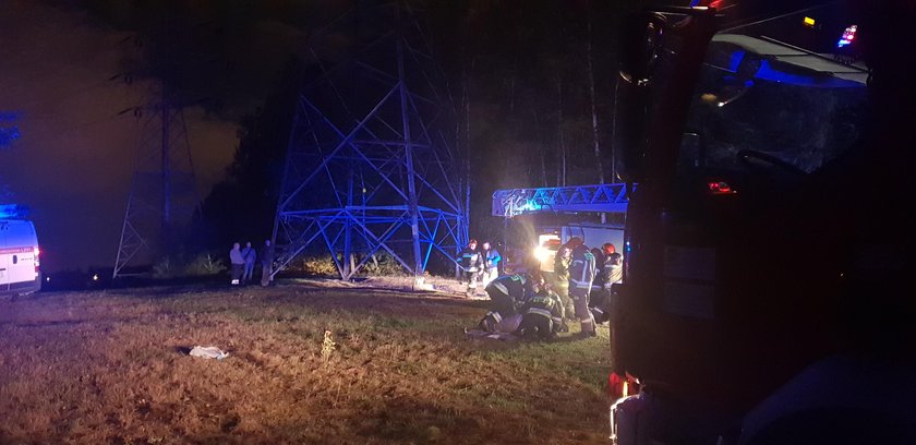 Łódź: mężczyzna porażony prądem na słupie wysokiego napięcia