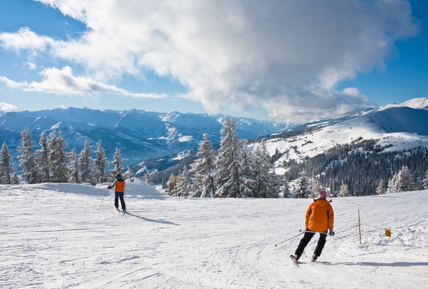 W sezonie zimowym 2012/2013 odnotowano 10 przypadków uprawiania narciarstwa lub snowboardingu w stanie nietrzeźwości na zorganizowanym terenie narciarskim.