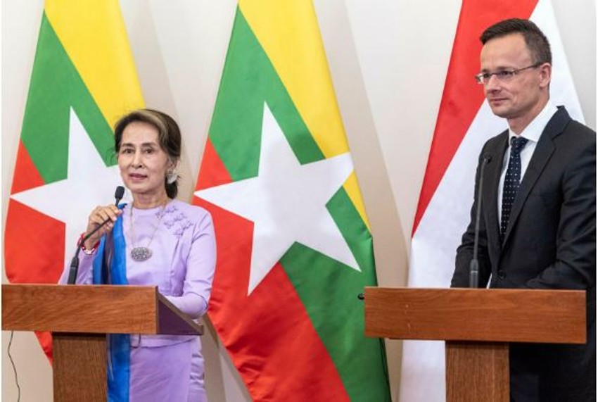 Aung San Su Ći i Peter Sijarto, šef mađarske diplomatije