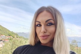 Natalija iz Herceg Novog ima 100 KILOGRAMA I BICEPS OD POLA METRA: Mišićavija je i od muža bodibildera, Vladislav pored nje izgleda kao MALA MACA