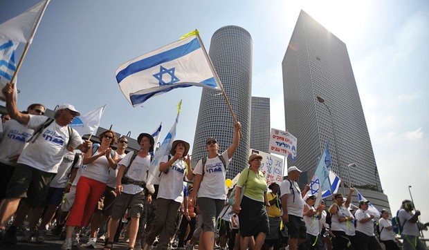 54898_salit-protest-afp