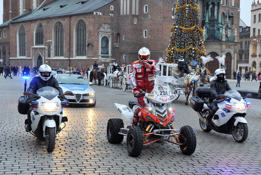 Wjechał na quadzie