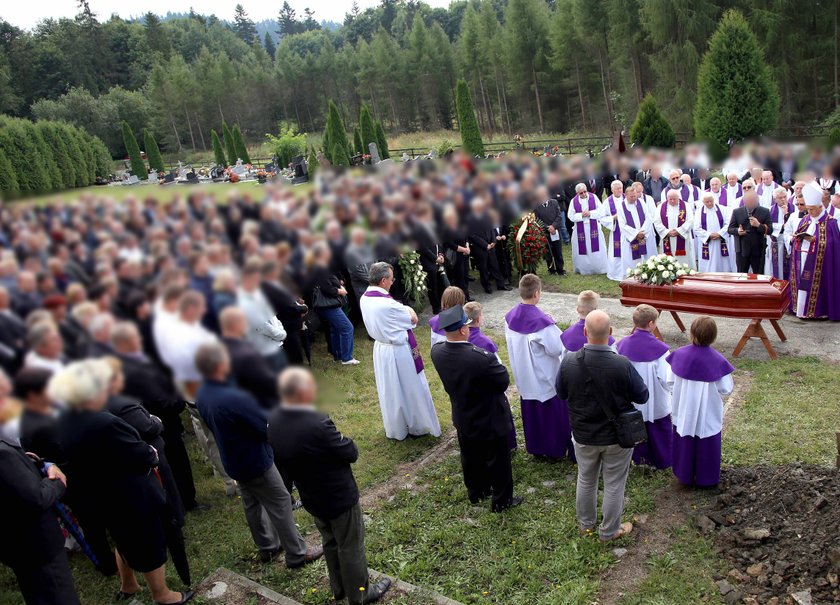 Tłumy na pogrzebie Wesołowskiego