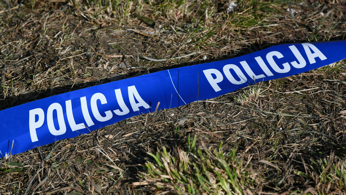 Prokuratura Rejonowa w Kozienicach (Mazowieckie) prowadzi śledztwo w sprawie zabójstwa 37-letniej kobiety. Podejrzany o ten czyn 24-latek został aresztowany – poinformowała w poniedziałek prokuratur rejonowy Joanna Żak.