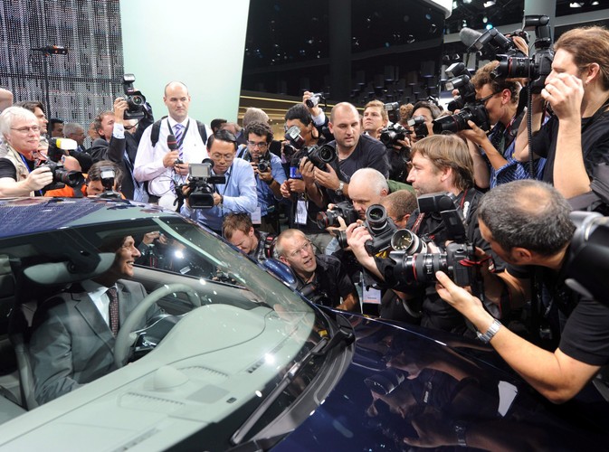 Fotografowie wokół Porsche 911