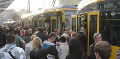 Nie wciskaj guzików w autobusie!