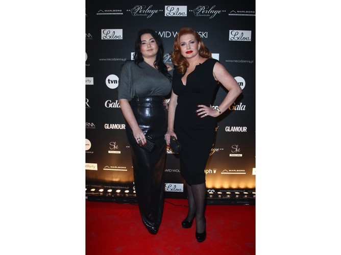 Marta i Wiktoria Grycan na pokazie Dawida Wolińskiego w grudniu 2011 r.