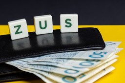 Nie wiesz, jak wypłacić chorobowe? Możesz zwrócić się do ZUS