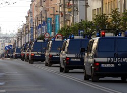 Dymisja w policji za bójkę na plaży. Komendant główny interweniuje