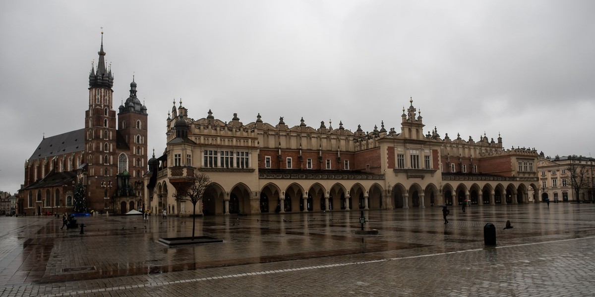 Największy w historii pozew zbiorowy przeciwko państwu? Na czele restauracja z Krakowa