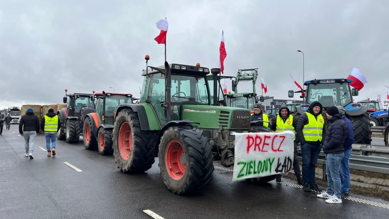 Protest podlaskich rolników na S8 w Jeżewie Starym