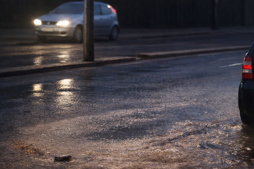 Pukla cev u Vojvode Stepe u Beogradu