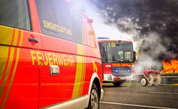 Gigantyczny pożar w Hamburgu. "Skrajne zagrożenie"