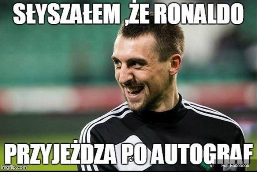 Cristiano Ronaldo boi się Pazdana. Zabawne memy po losowaniu grup Ligi Mistrzów