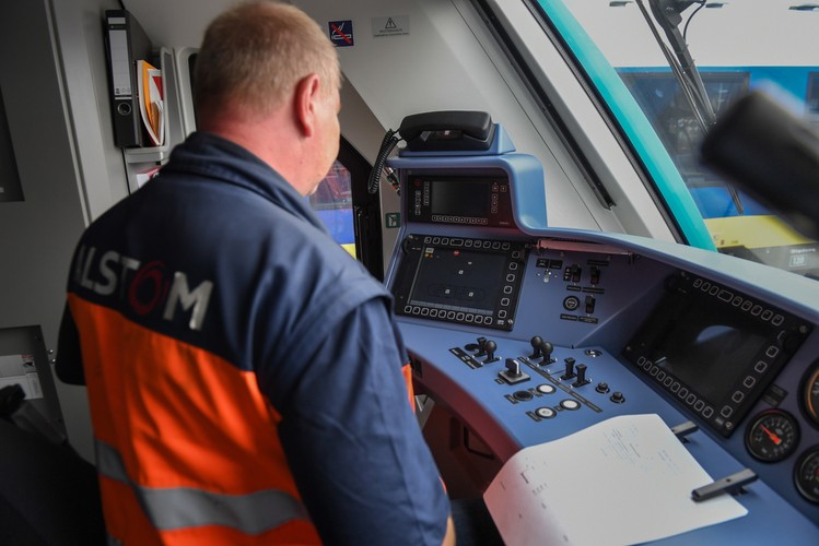Alstom Coradia iLint - pierwszy na świecie pociąg napędzany wodorem