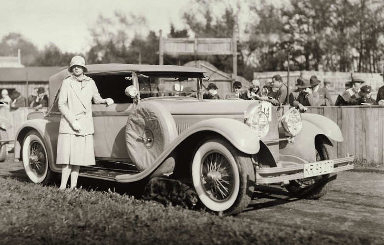 Tak motoryzowano II Rzeczpospolitą. Najlepsze FOTOGRAFIE z Narodowego Archiwum Cyfrowego