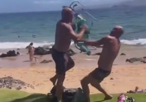 Američki političar se potukao na plaži 