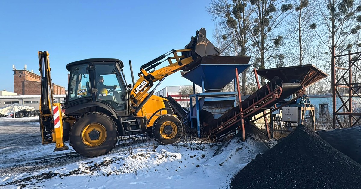Węgiel schodzi szybciej niż zwykle. Składy ostrzegają przed trefnym towarem