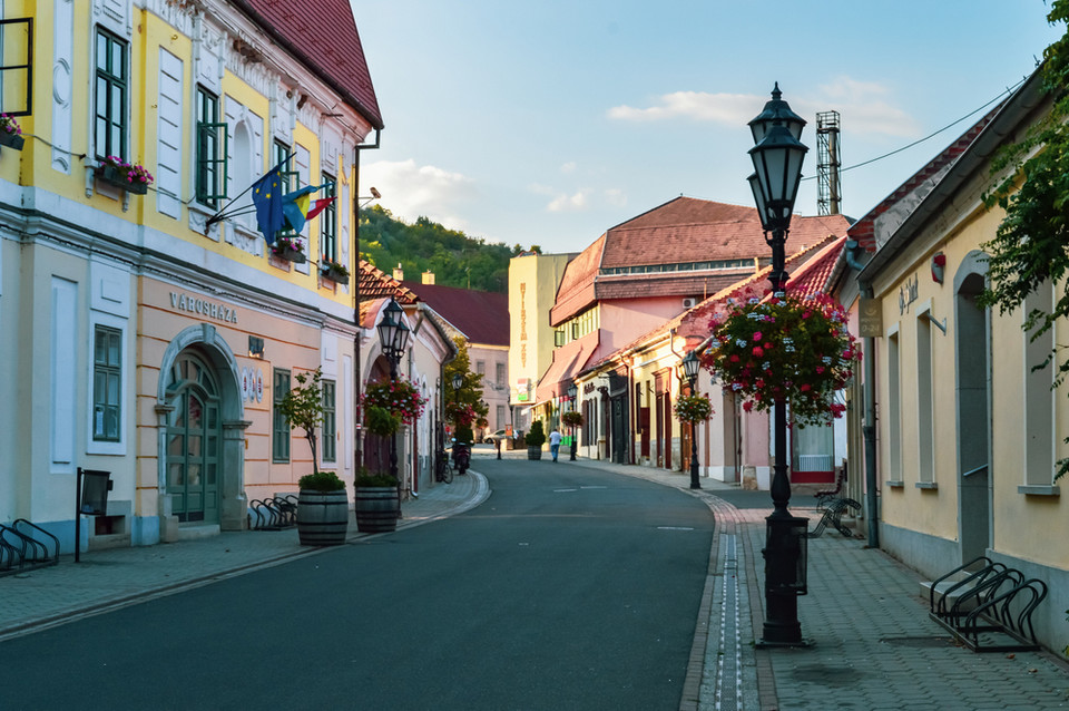 Tokaj. Mimo międzynarodowej sławy pozostaje niewielkim miasteczkiem