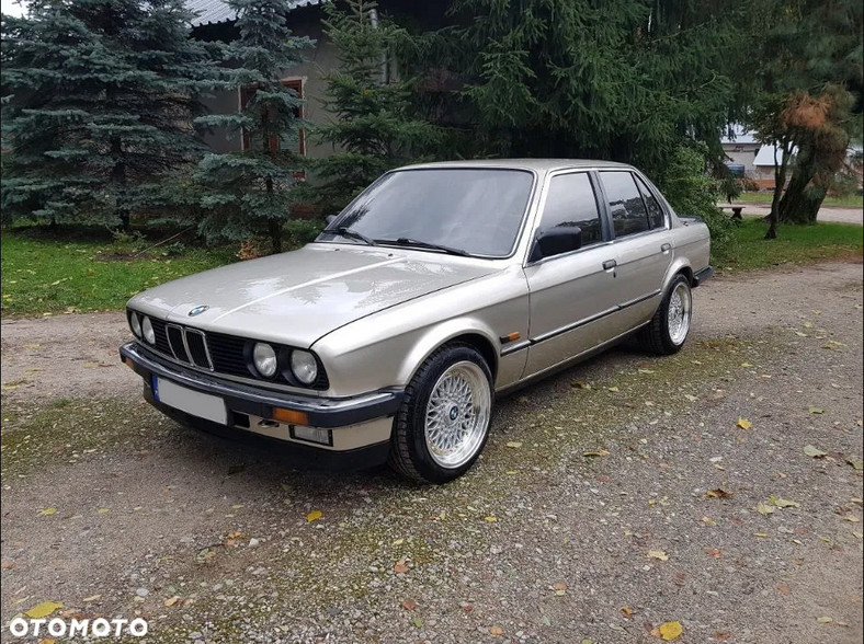 Marcin Prokop sprzedaje BMW E30