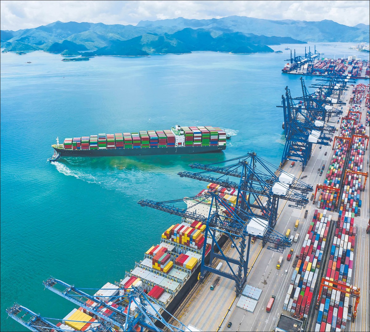 Port towarowy w chińskim Shenzen
