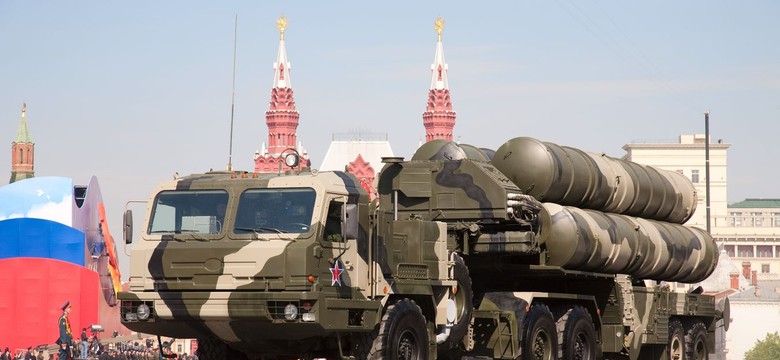 Rosyjski system rakietowy S-400 dotarł na poligon pod Brześciem