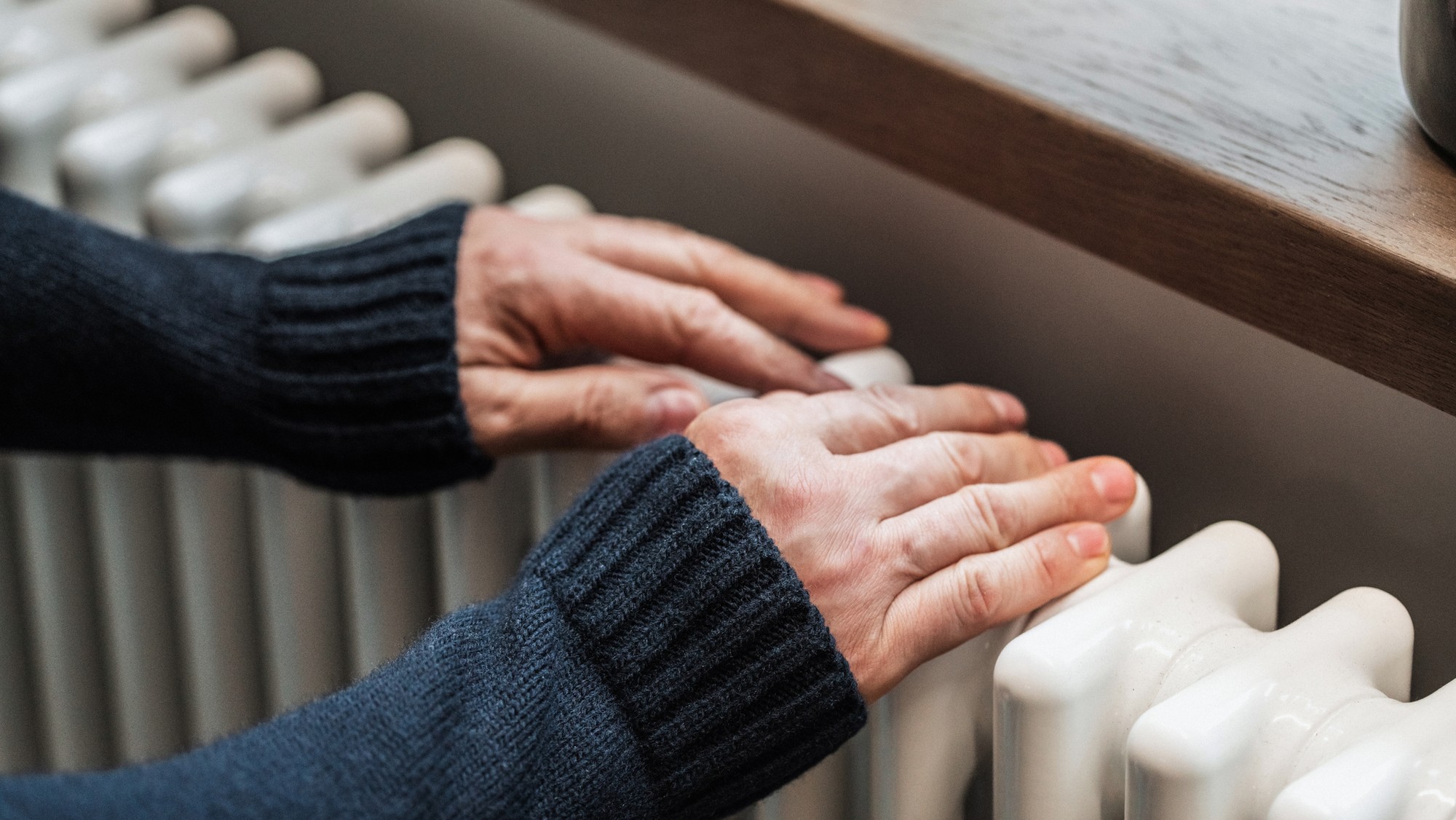 Riziko hypotermie hrozí najmä starším ľuďom (ilustračné foto).