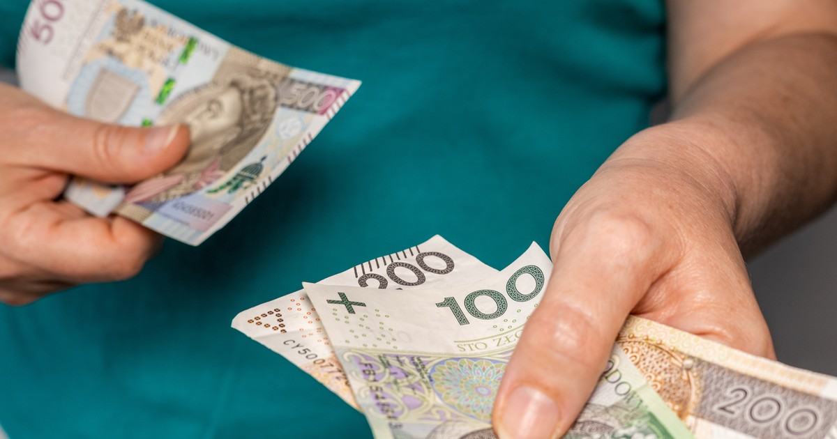 借り手の死亡後、誰が現金ローンを返済しますか?