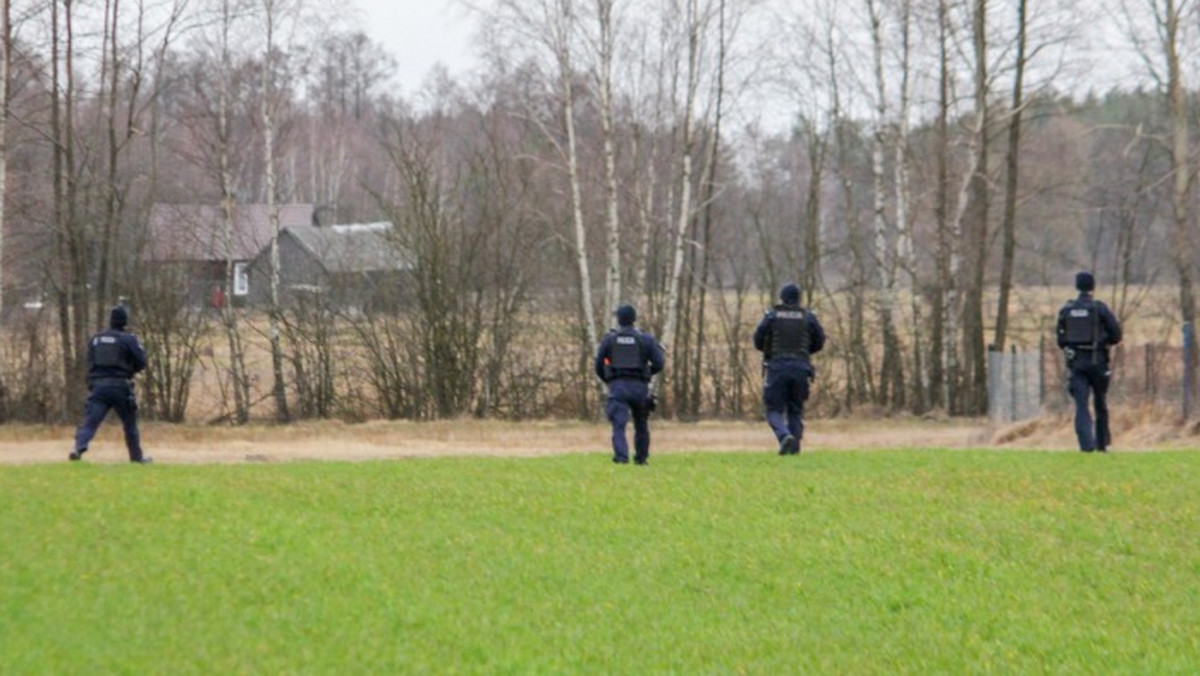 Zakończyło się poszukiwanie 3-letniej Amelii i jej 25-letniej matki. Rzecznik prasowy Komendanta Głównego Policji poinformował o stanie ich zdrowia. - Zarówno 25-letnia pani Natalia, jak i jej córka Amelia są zdrowe. (...) Tak działa polska policja - podkreślał insp. Mariusz Ciarka na konferencji prasowej. - Nie wykluczamy, że w sprawie porwania 3-letniej Amelki i jej mamy dojdzie do kolejnych zatrzymań - dodał.