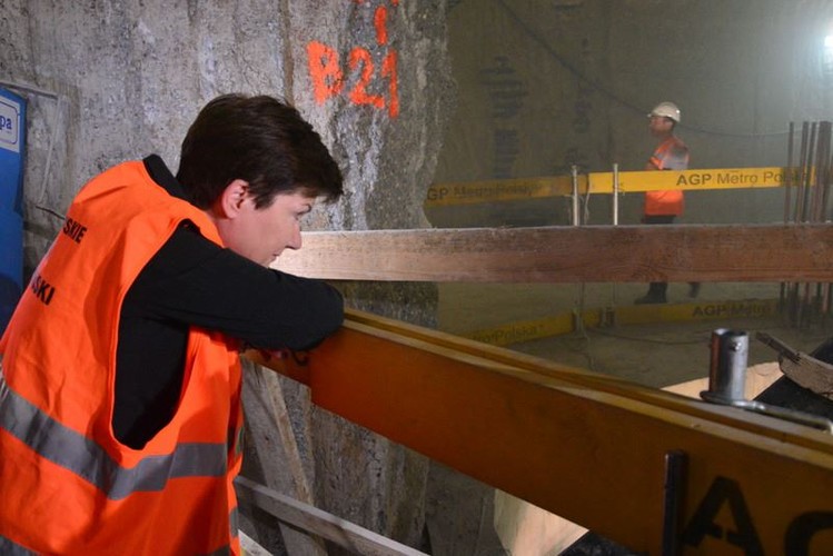 Hanna Gronkiewicz-Waltz superaktywna przed referendum - budowa metra