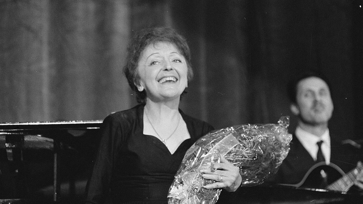 Edith Piaf. Legendarna artystka zaczynała na ulicy, zanim trafiła na szczyt