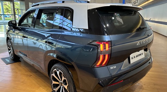 Oto nowy SUV dla dużej rodziny. Jest oszczędny i wygodny. Ile kosztuje?