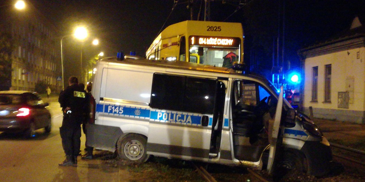 Radiowóz zderzył się z tramwajem. Wypadek na Kilińskiego