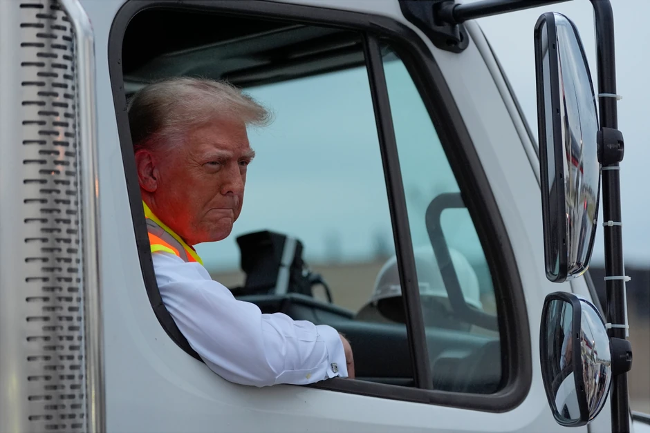 Donald Tramp u kamionu za smeće u Grin Beju u Viskonsinu