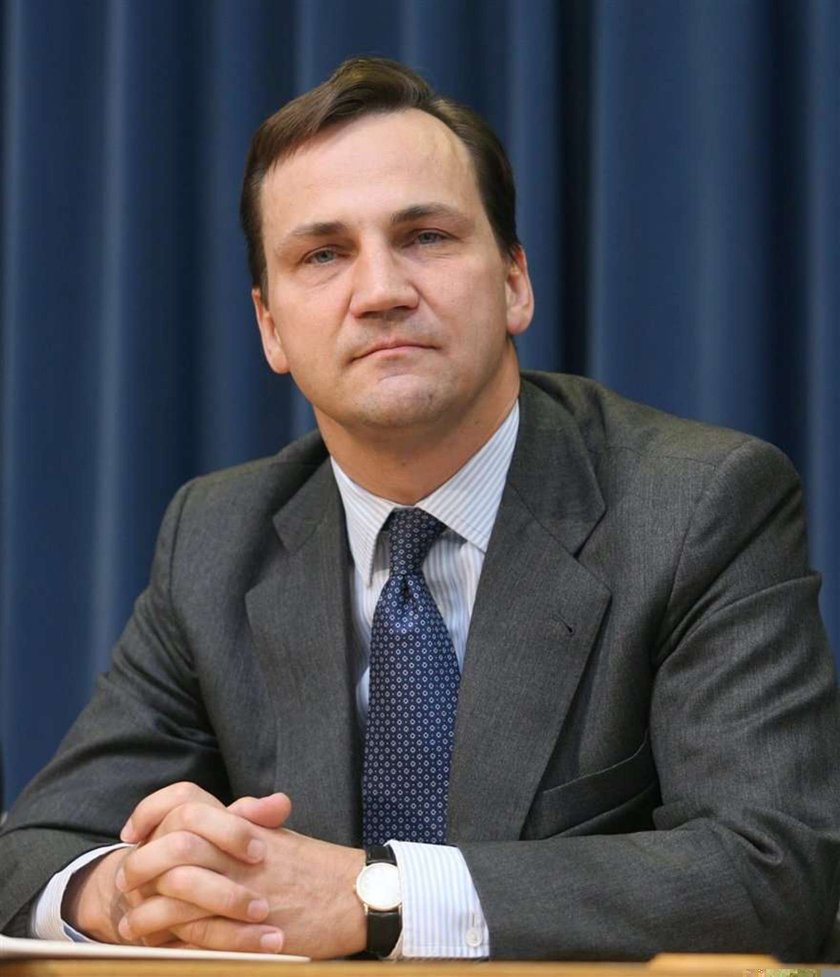 Sikorski: Czy Kaczyński jest na proszkach?