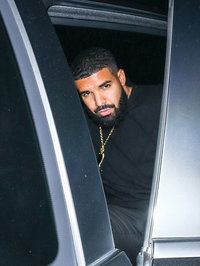 Drake illatú gyertyát forgalmaz híres a rapper - jelentsen az bármit is