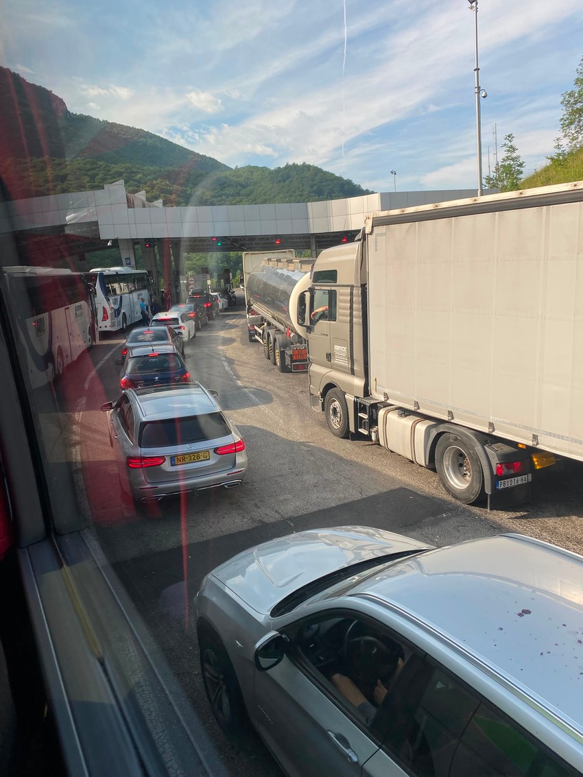 Gužve na granici između Srbije i Crne Gore