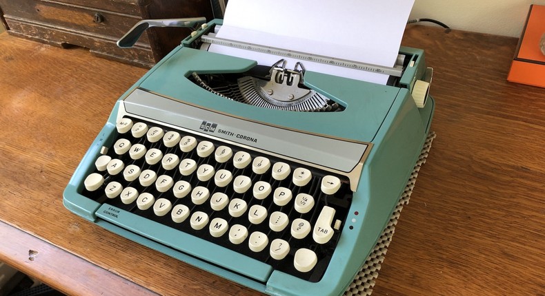 Typewriter vs. MacBook Air