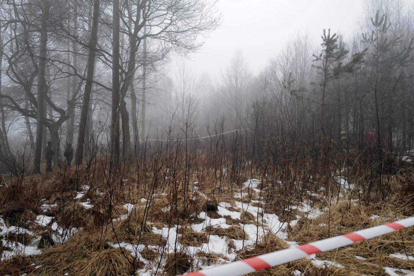 W Studzienicach k/Pszczyny rozbił się prywatny helikopter. Nie żyją dwie osoby