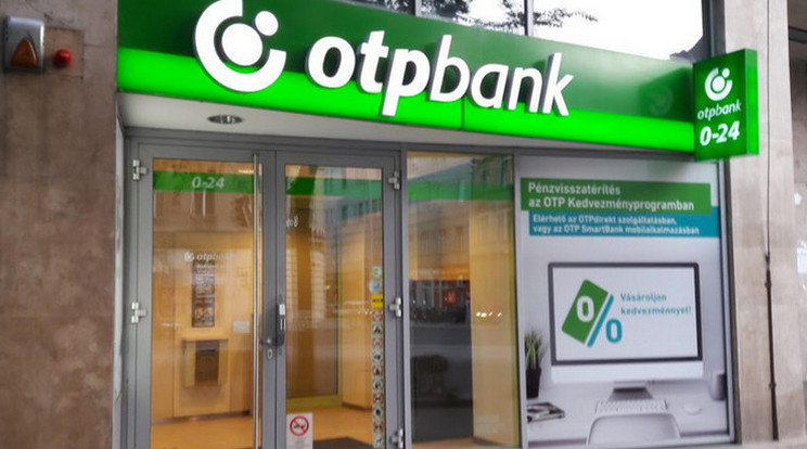 Leállásokra figyelmeztet az Otp Bank / Fotó: Blikk