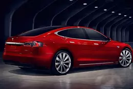 Tesla urealnia dane dotyczące zasięgu swoich samochodów. Widać to także na polskiej stronie