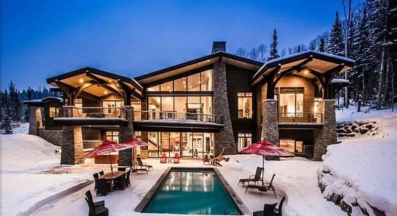 Aaron Paul 's $5k-a-night mansion