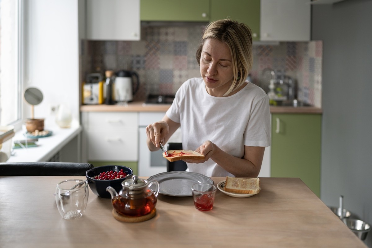 Kiedy pić kawę, by żyć dłużej? Naukowcy ustalili optymalną godzinę