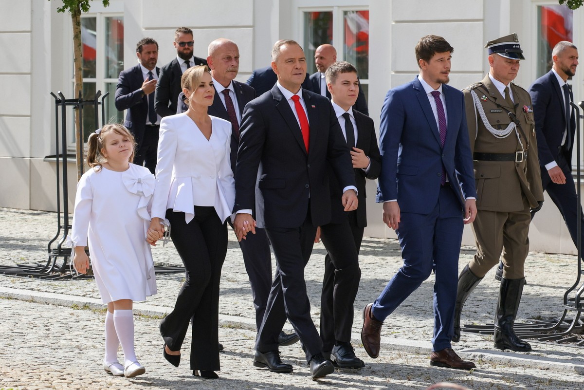 Wejście nowej pary prezydenckiej do Pałacu Prezydenckiego