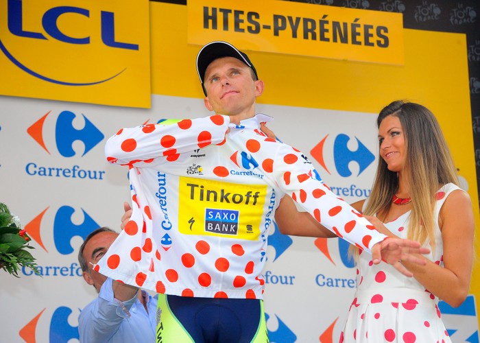 To one całują Rafała Majkę na Tour de France