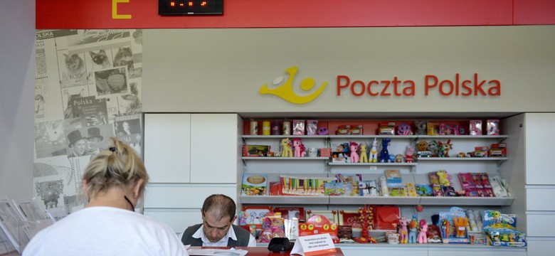 Siostra Anastazja sukces zawdzięcza Poczcie. Książki sprzedają się tam najlepiej. Tuż po kopertach i kartkach