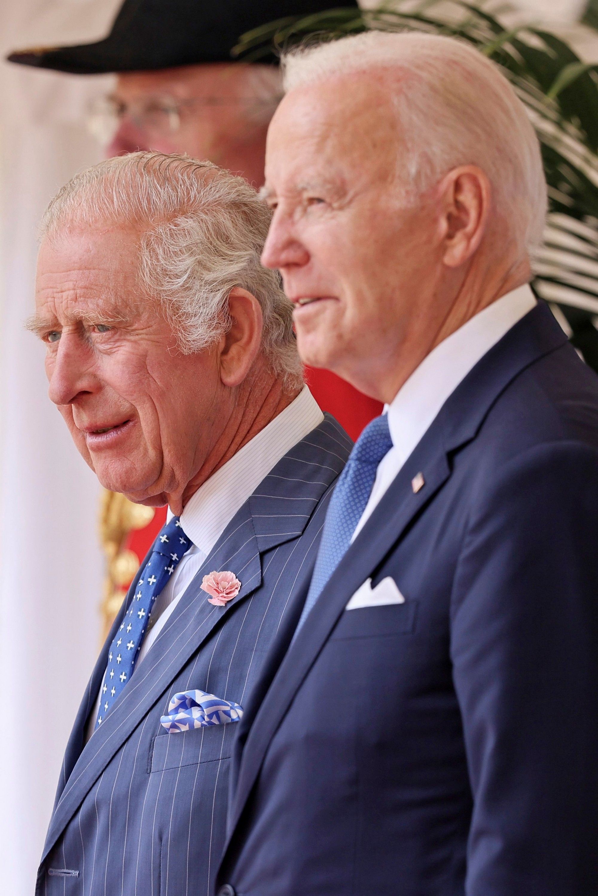 Britský kráľ Karol III. a americký prezident Joe Biden.