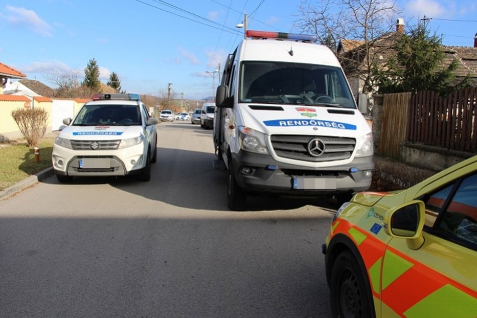 Ellepték a rendőrök a tragédia helyszínét / Fotó: police.hu